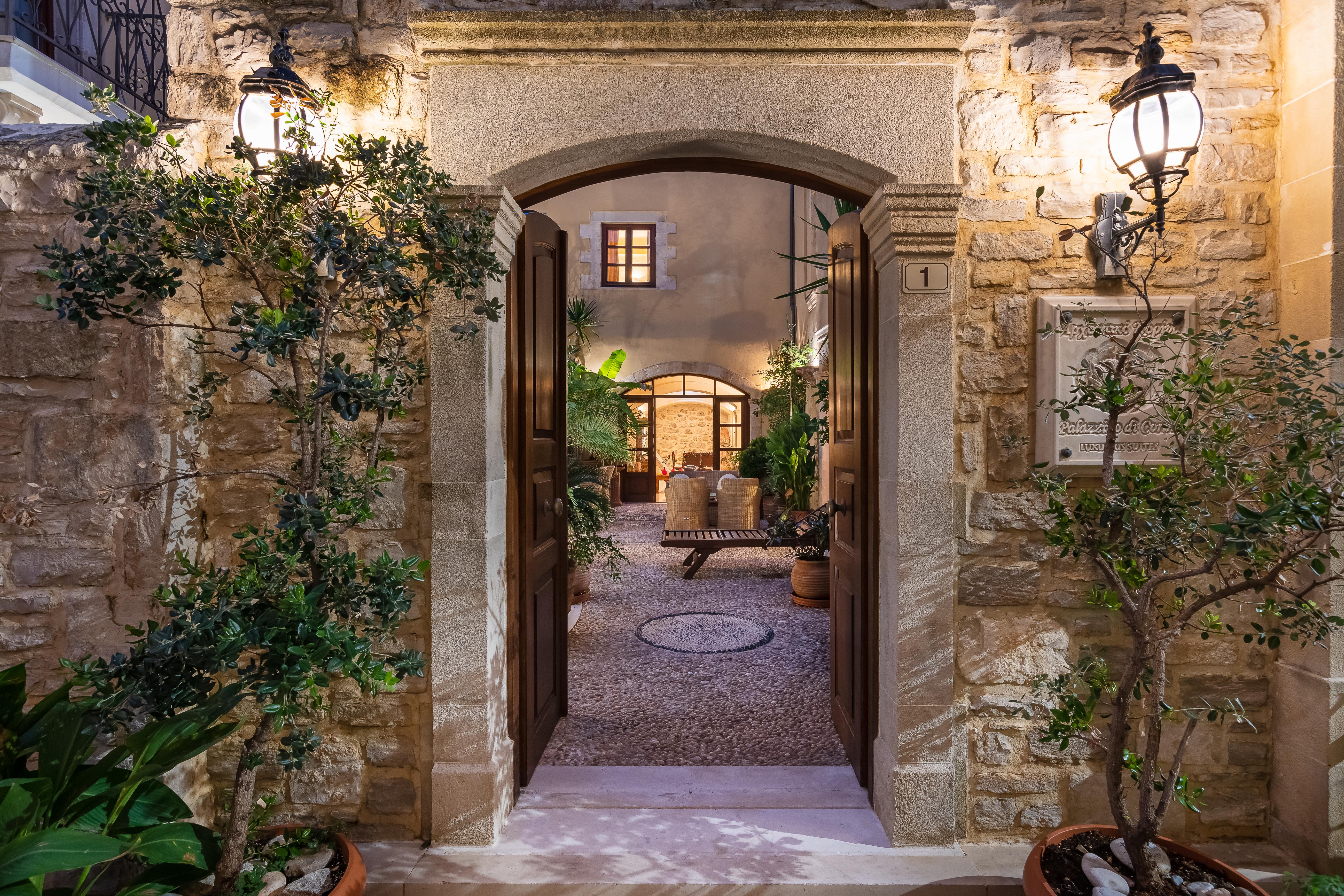 โรงแรมพาลัซซิโน ดิ คอรินา Rethymno  ภายนอก รูปภาพ